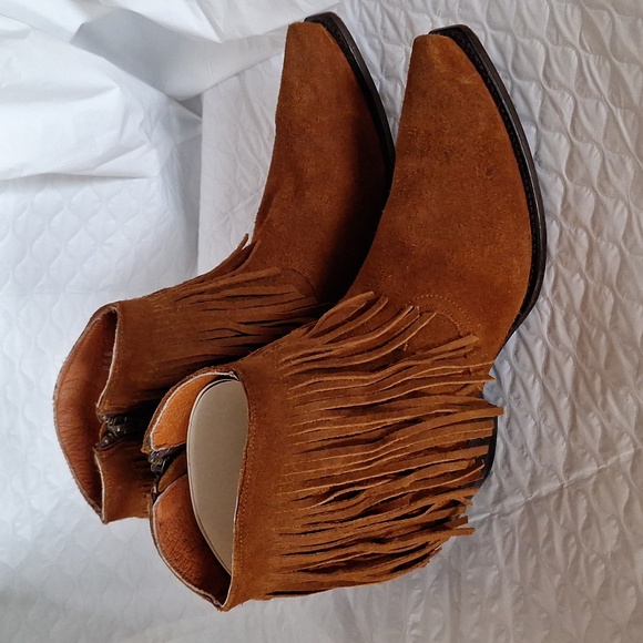 Dan Post Shoes - Dan Post sude booties Size 10